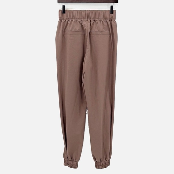 Varley Enzo Ripstop Snap Cuff Easy Pant in Deep Taupe - Size Small - Picture 4 of 10